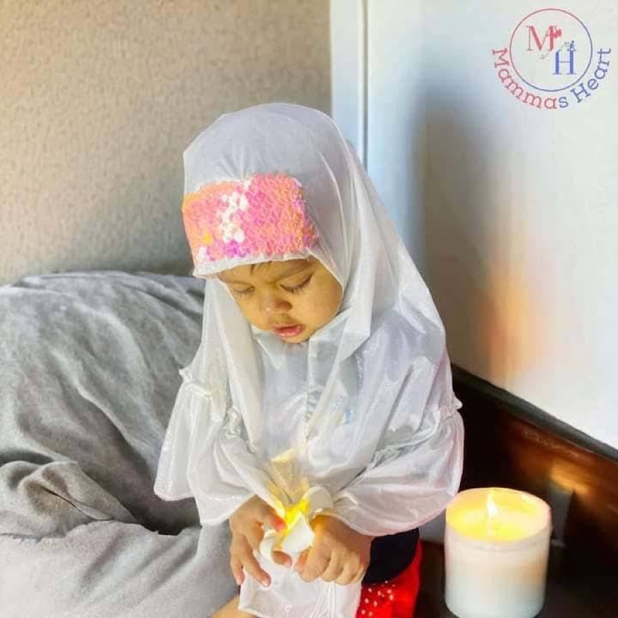 মামাস হার্ট কাস্টমারের বাস্তব ছবি — বাচ্চাদের হিজাব