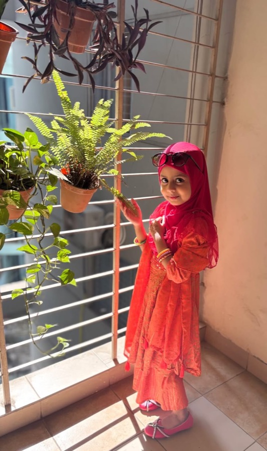 মামাস হার্ট কাস্টমারের বাস্তব ছবি — বাচ্চাদের হিজাব