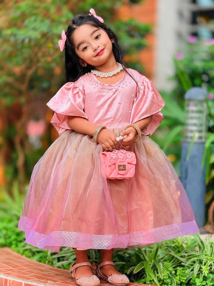 Pearl Fairy Gown - Satin Silk Net Layers — ছবি 1 — Kids Clothing (2-12 Years)