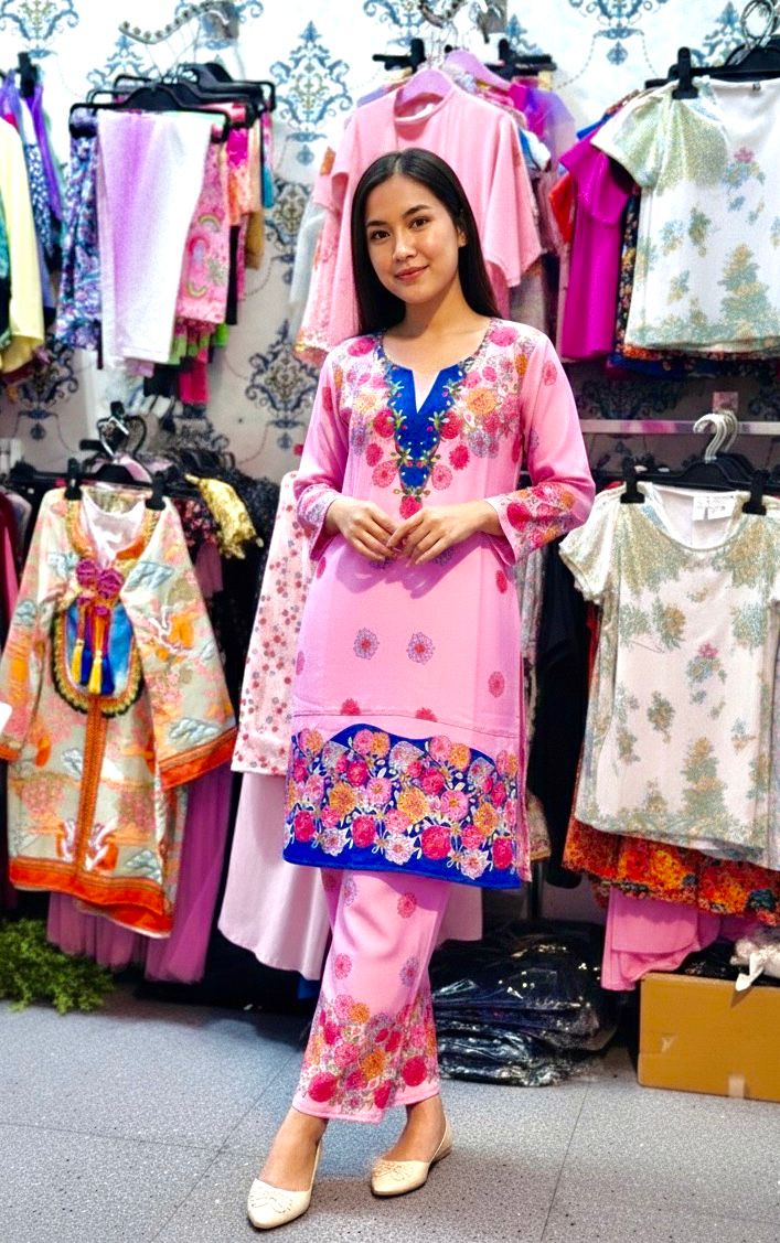 Pakistani Kamiz Pink Flower's - Eid Collection Collection