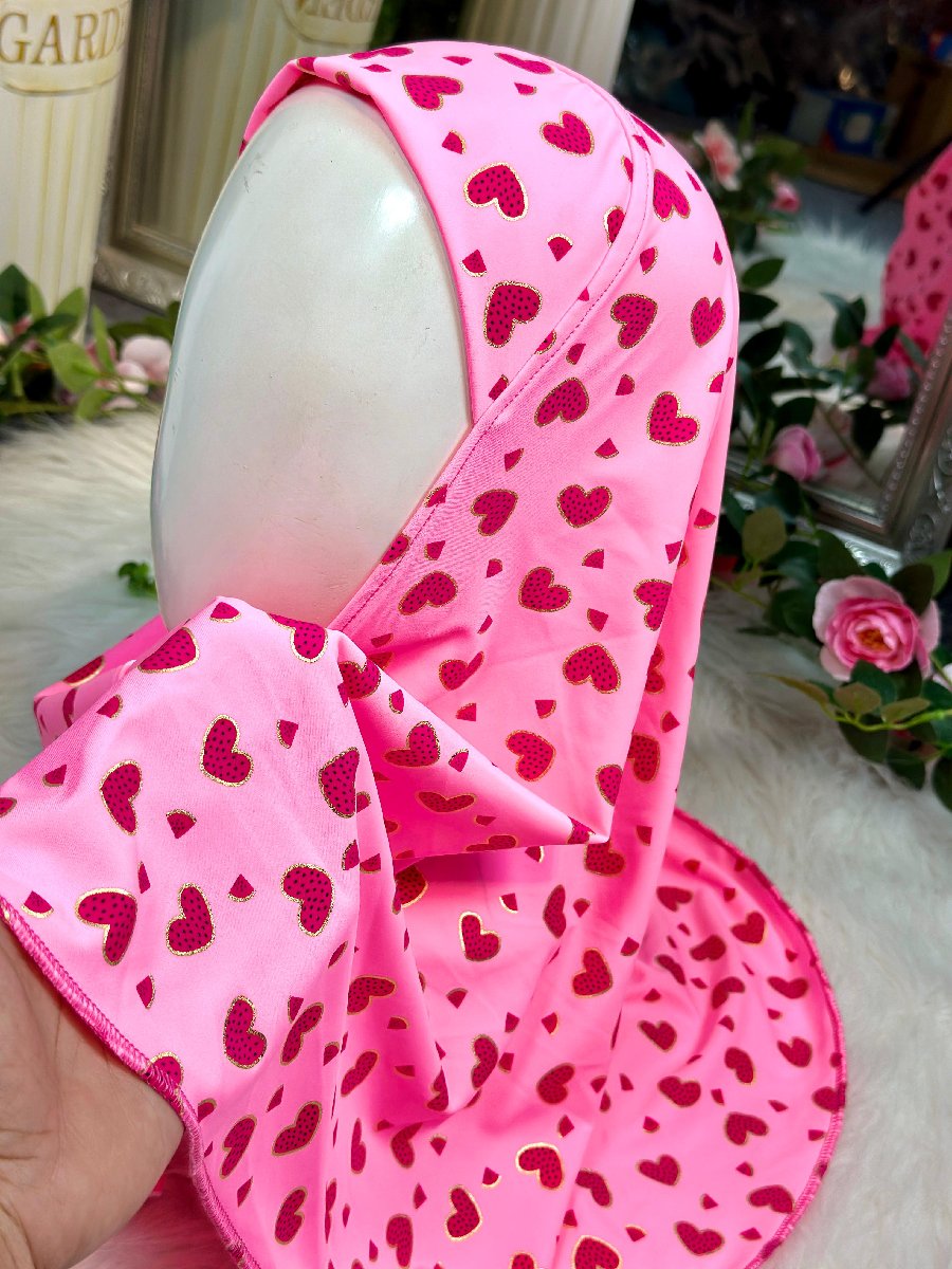 Hot Pink Love Heart Print Kids Hijab — ছবি 2