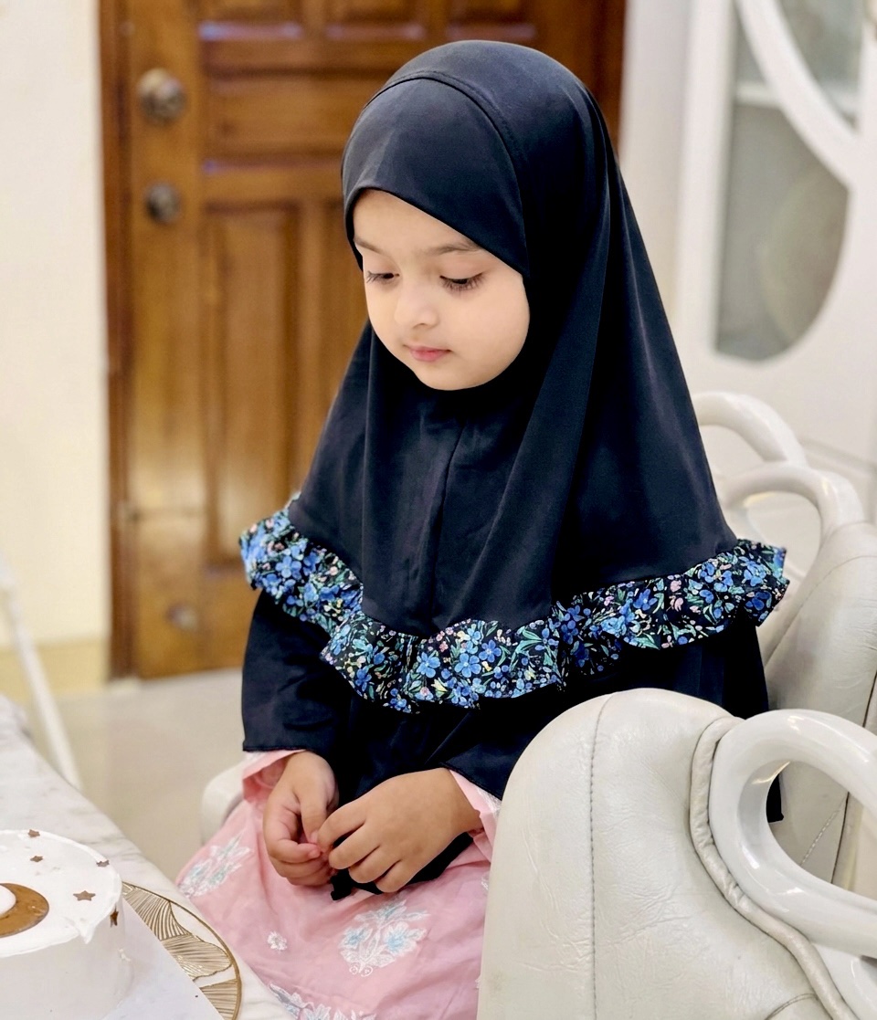Black Barbie Hijab - Baby Hijab (1-6Y)