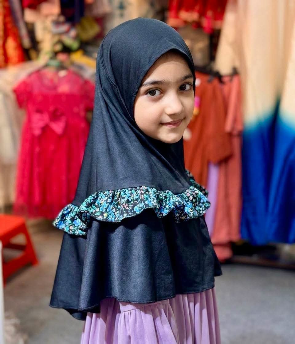 Black Barbie Hijab — ছবি 1 — Kids Hijab (7-12Y)