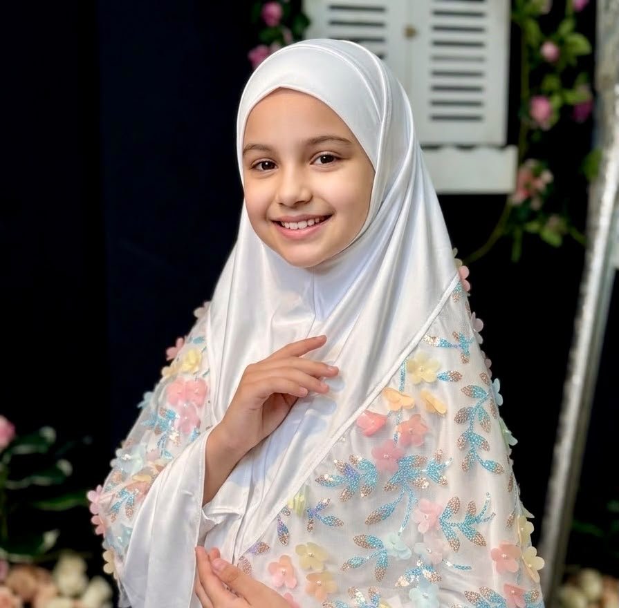 White 3D Flower Eid Hijab — ছবি 1 — Party Wear