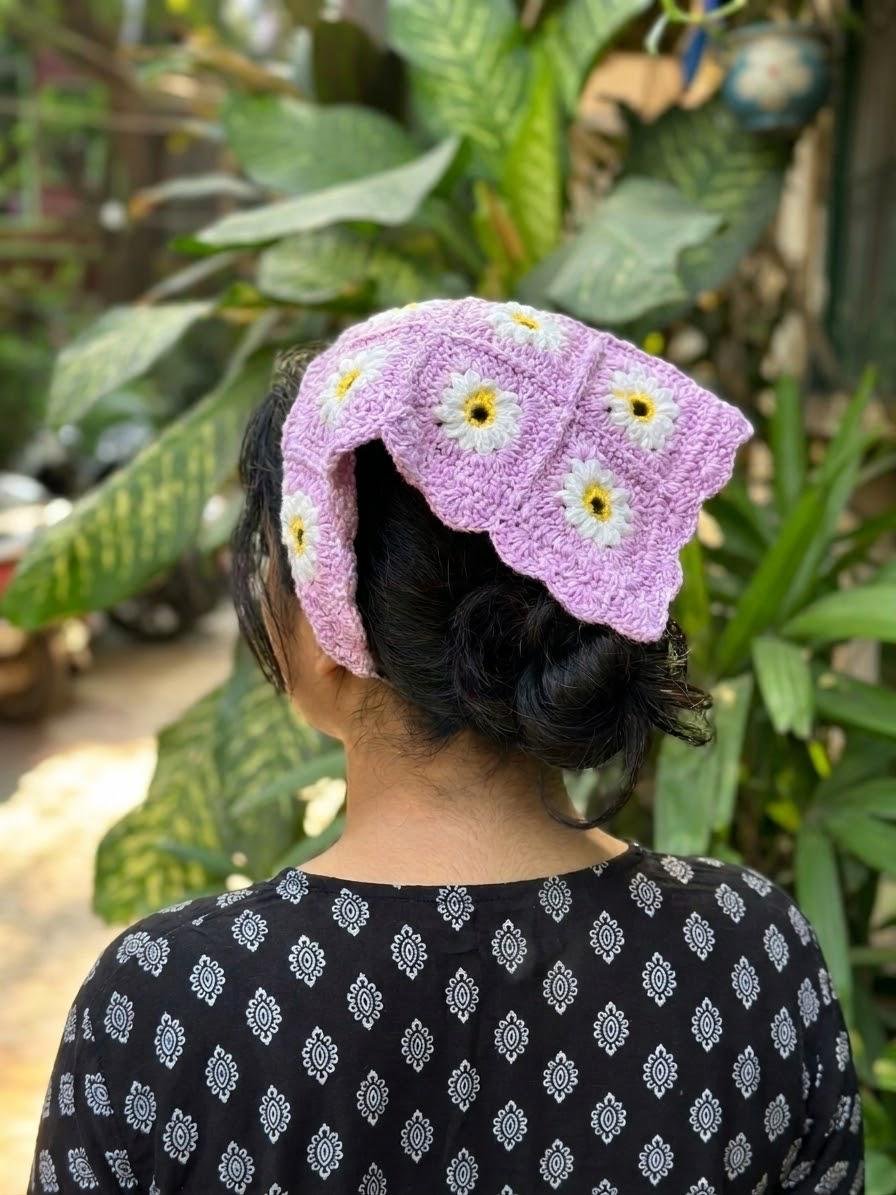 Soft Purple Sunflower Bandana — ছবি 1 — Casual Wear