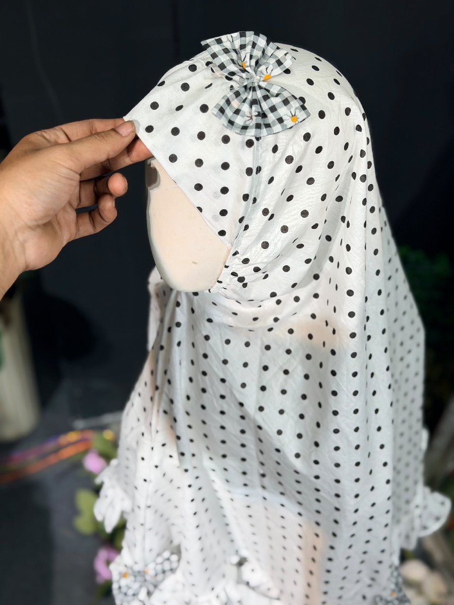 Black An White Bol Print Cotton Hijab — ছবি 5